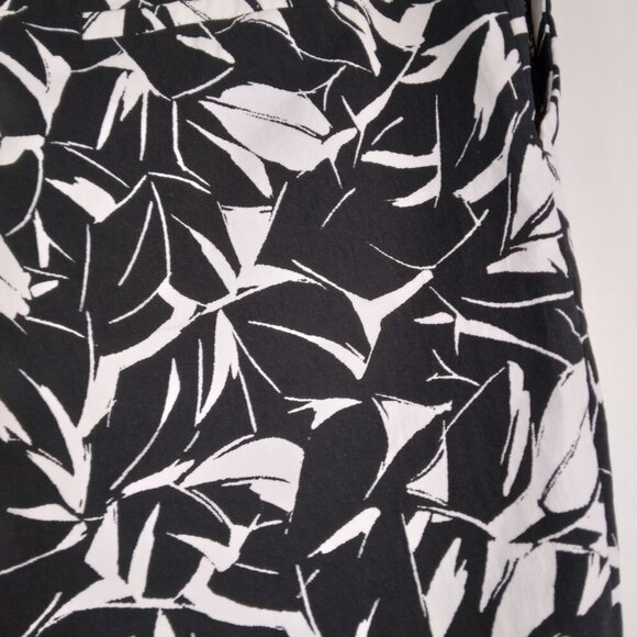 Mario Serrani Comfort Stretch Tummy Control Black and White Short Size 16 - Picture 11 of 11